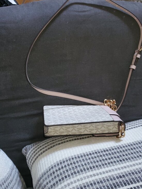 Michael Kors Handbags - Michael Kors Crossbody Bag